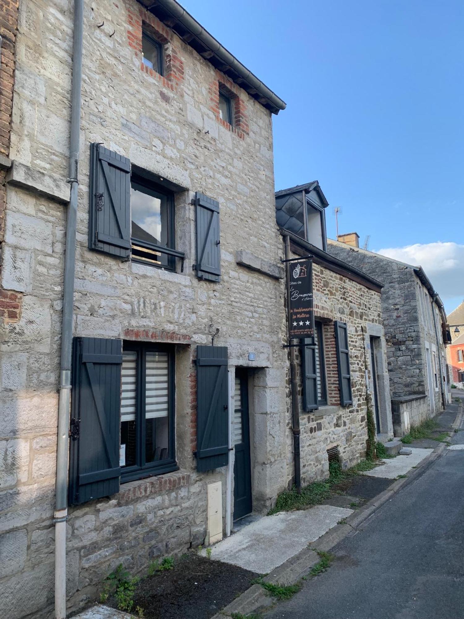 Les Gites De La Brasserie D'Aubrives La Malterie Et La Houblonniere 外观 照片